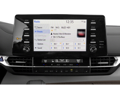 2023 Toyota Sienna XLE 8 Passenger