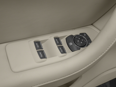 2016 Lincoln MKS Base