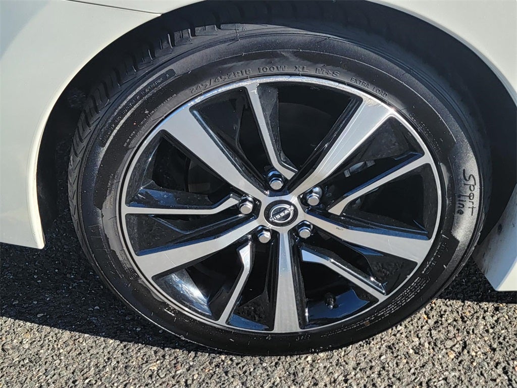 2023 Nissan Maxima SV