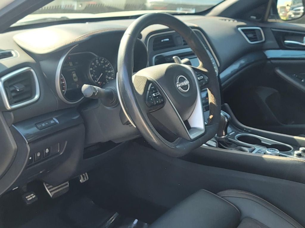 2023 Nissan Maxima SR