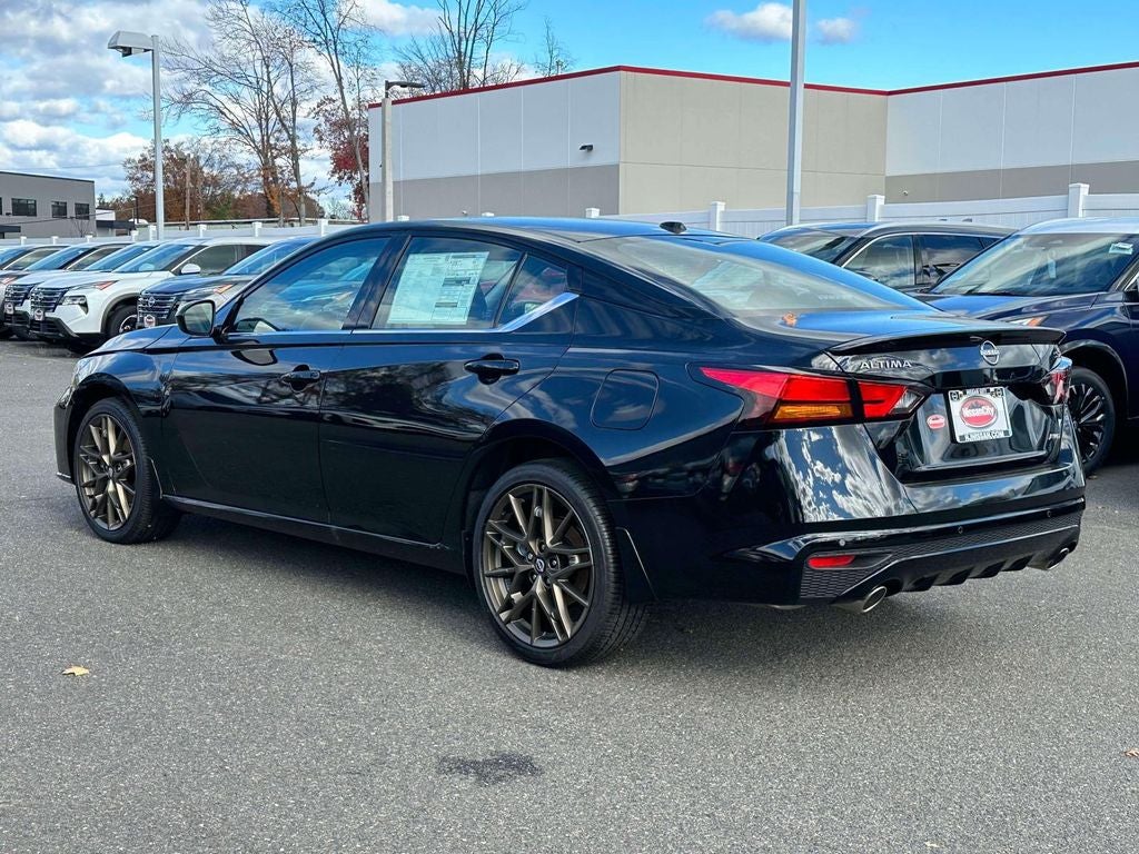 2025 Nissan Altima 2.5 SR