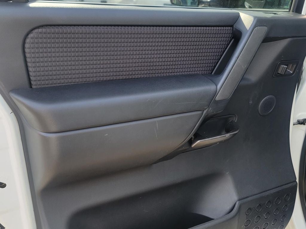 2014 Nissan Titan Base
