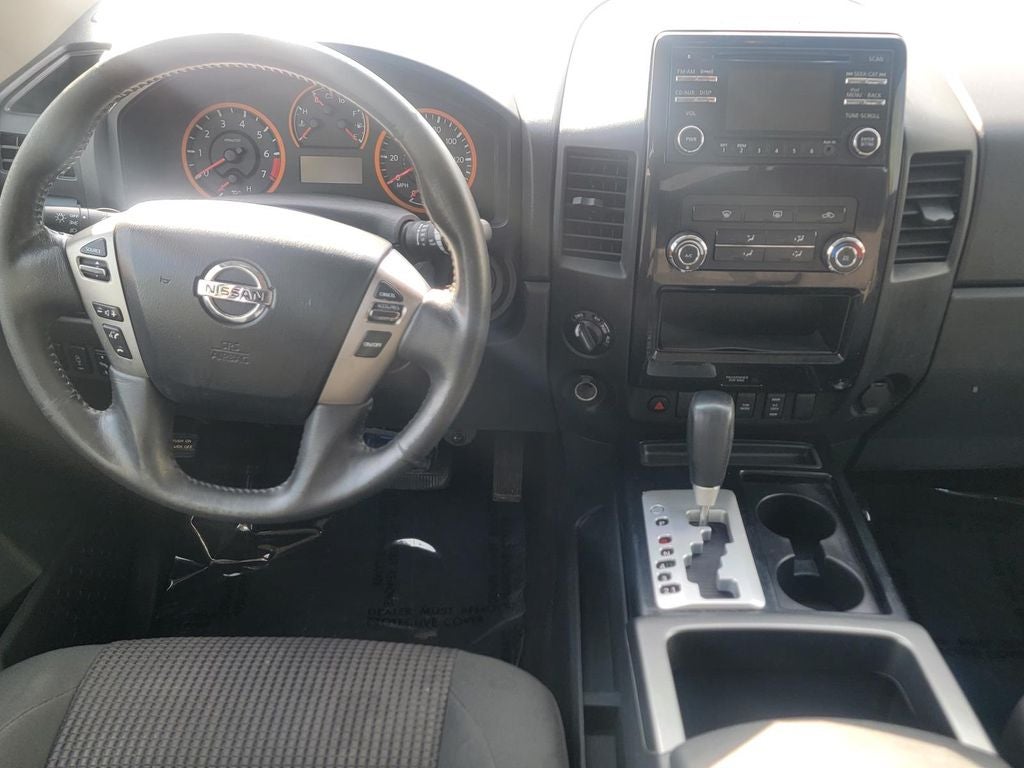 2014 Nissan Titan Base