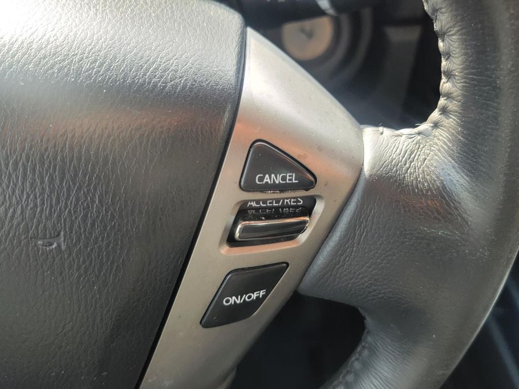 2014 Nissan Titan Base
