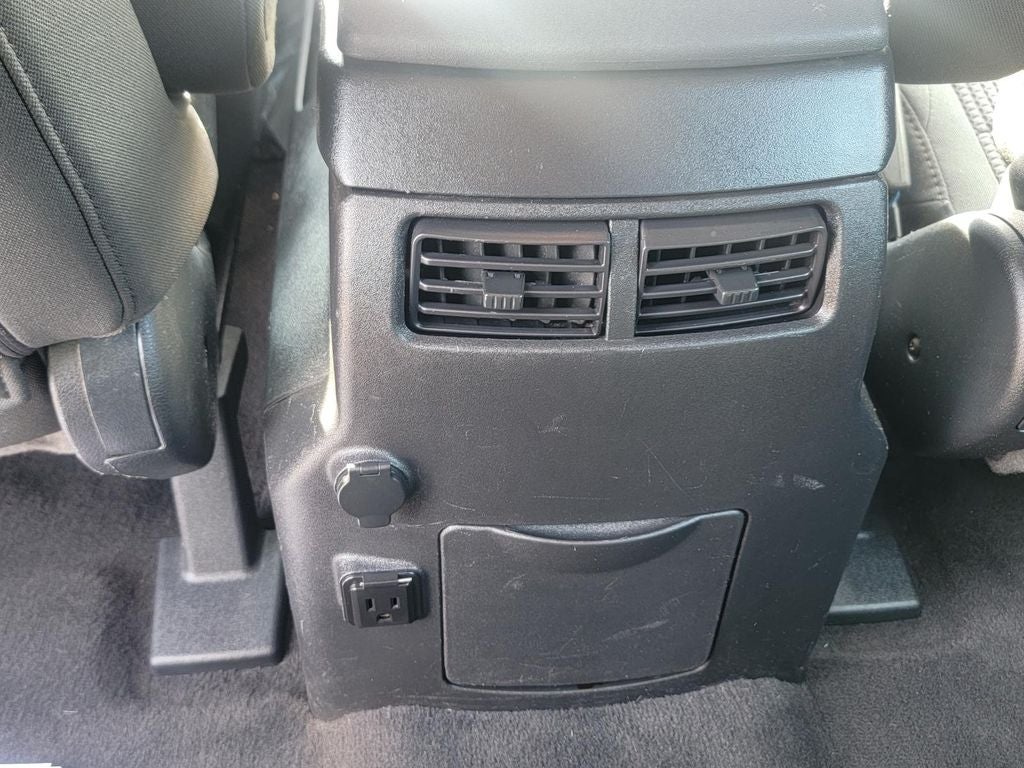 2014 Nissan Titan Base