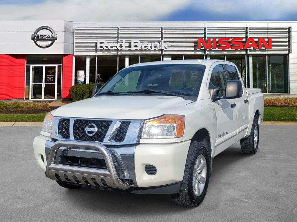 2014 Nissan Titan Base