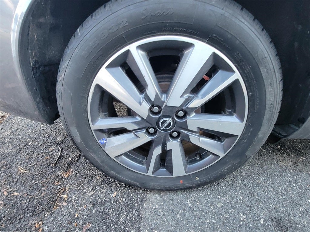 2023 Nissan Versa 1.6 SV