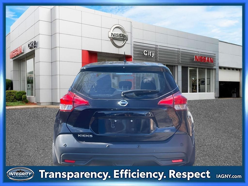 2020 Nissan Kicks S