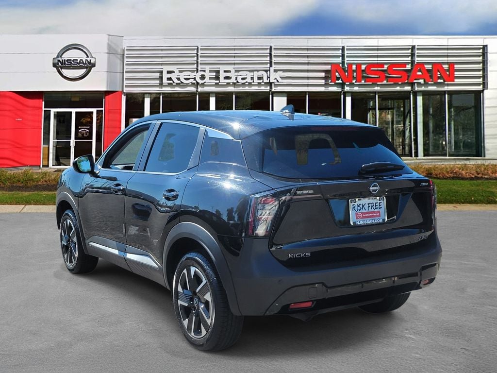 2025 Nissan Kicks SV