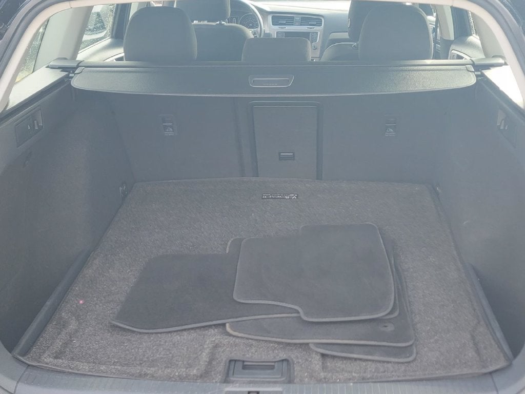 2016 Volkswagen Golf SportWagen S