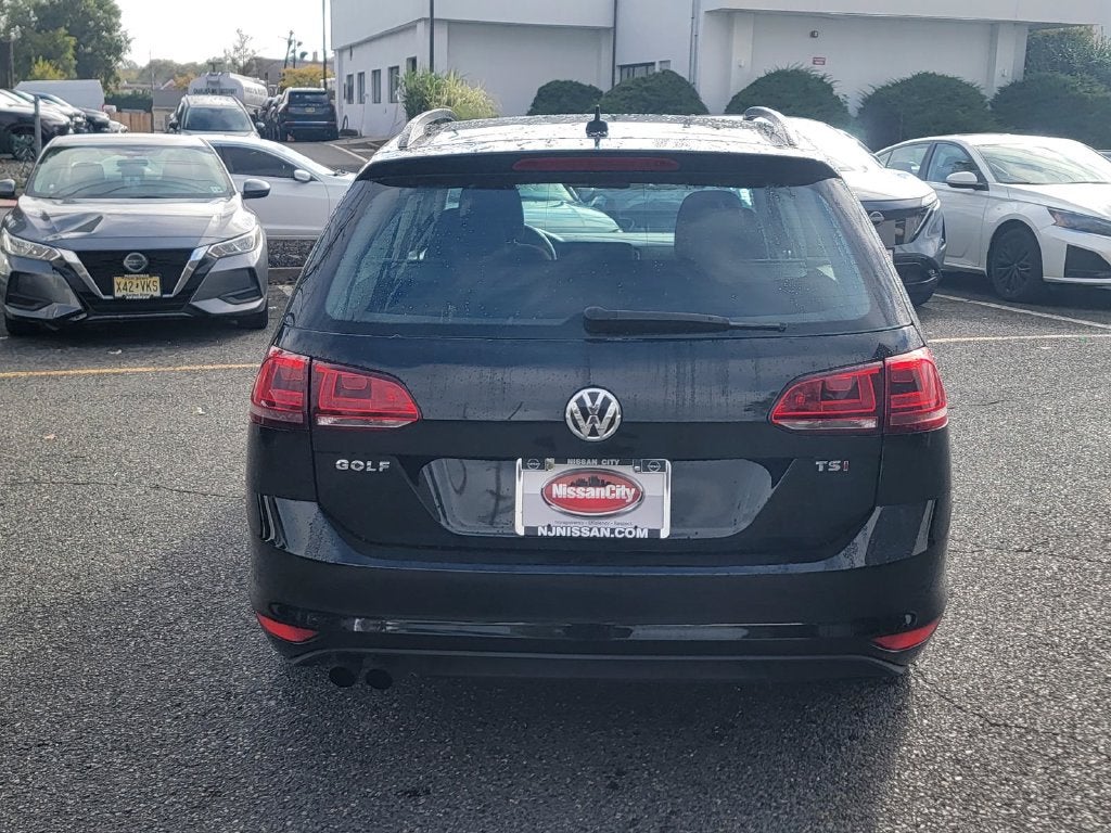 2016 Volkswagen Golf SportWagen S