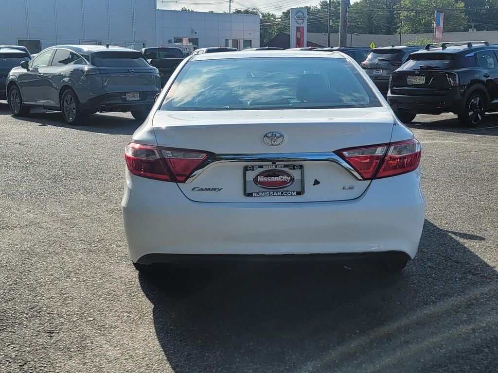 2016 Toyota Camry LE