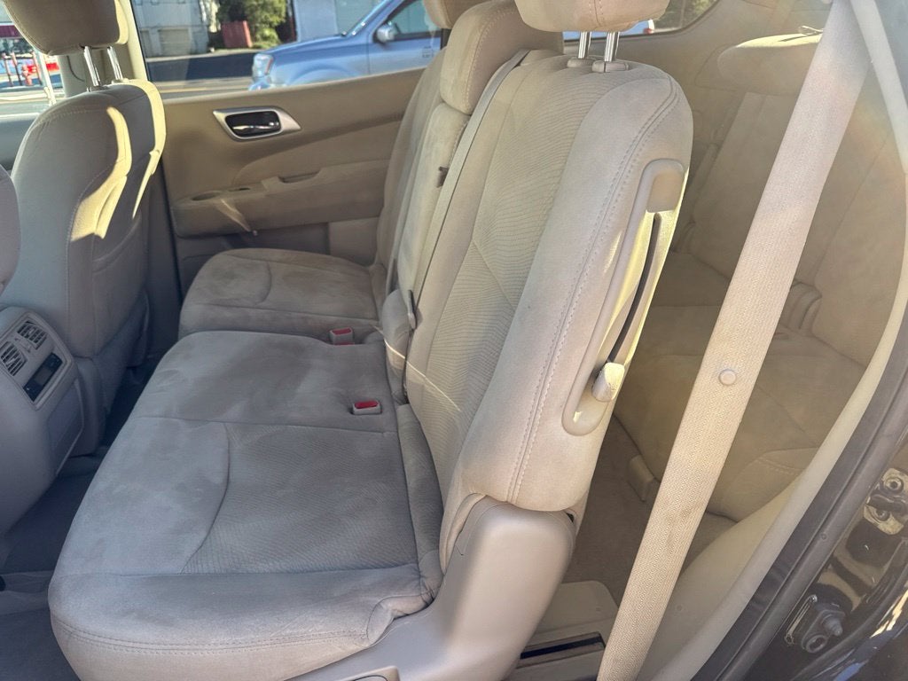 2015 Nissan Pathfinder S