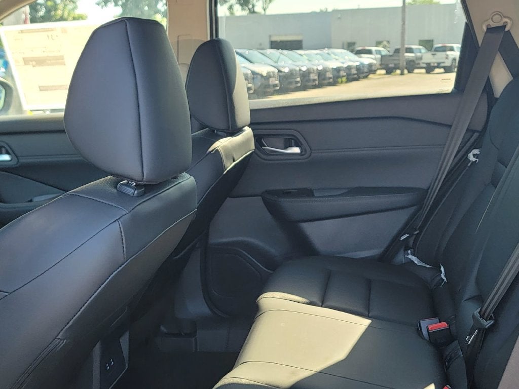 2027 Nissan Rogue Dark Armor