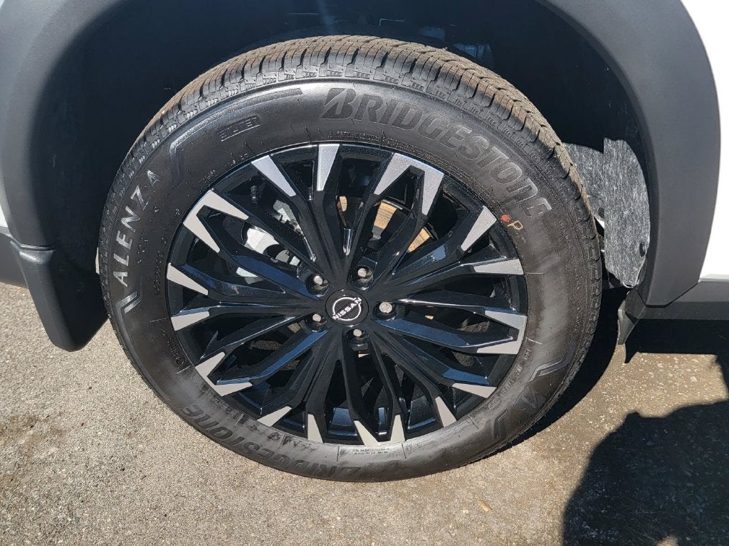 2027 Nissan Rogue Dark Armor