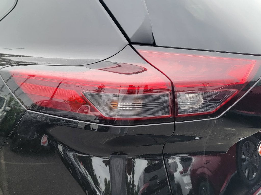 2027 Nissan Rogue SV
