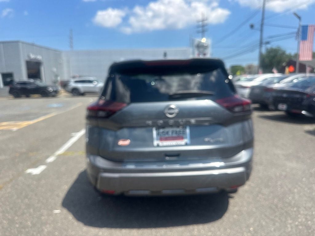 2024 Nissan Rogue SL