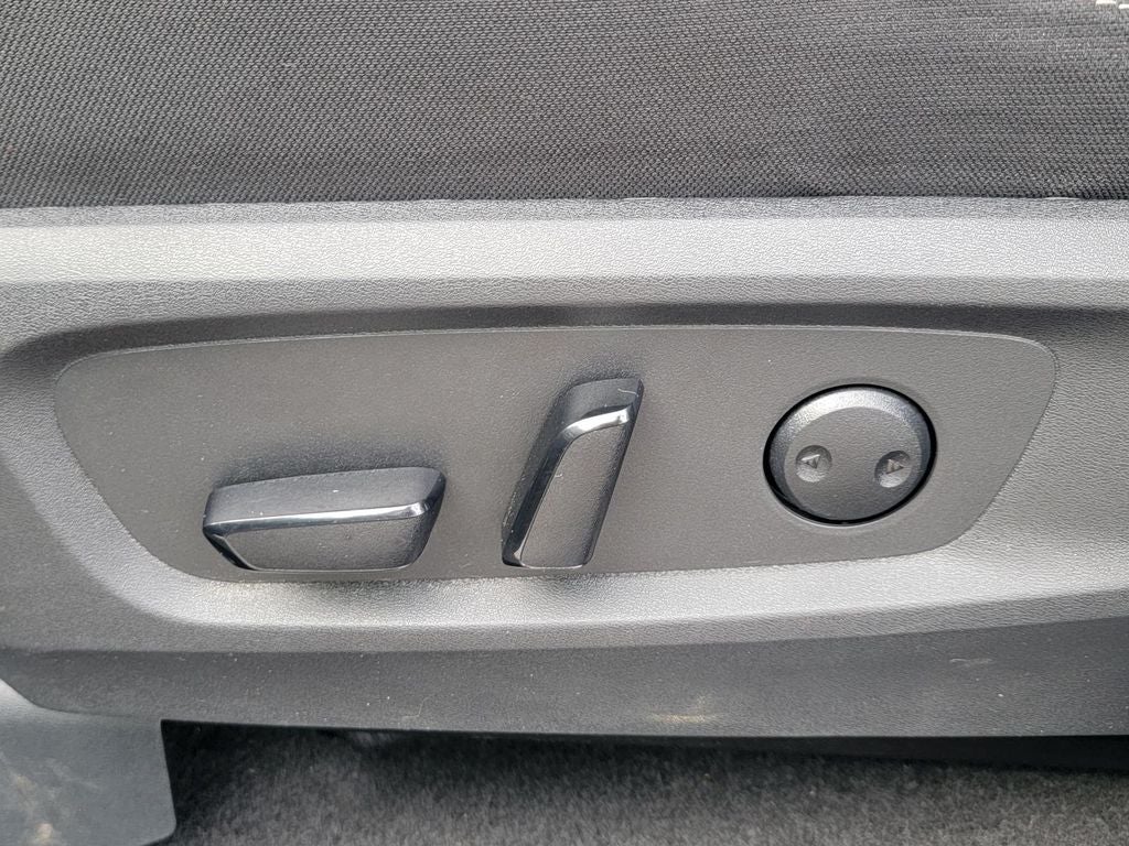 2020 Nissan Pathfinder S