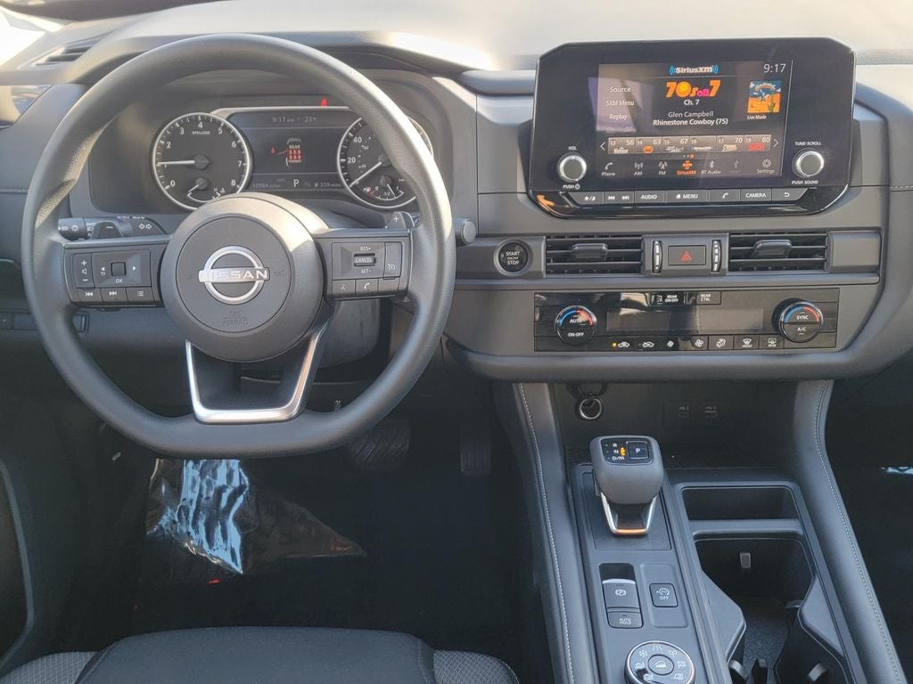 2025 Nissan Pathfinder S