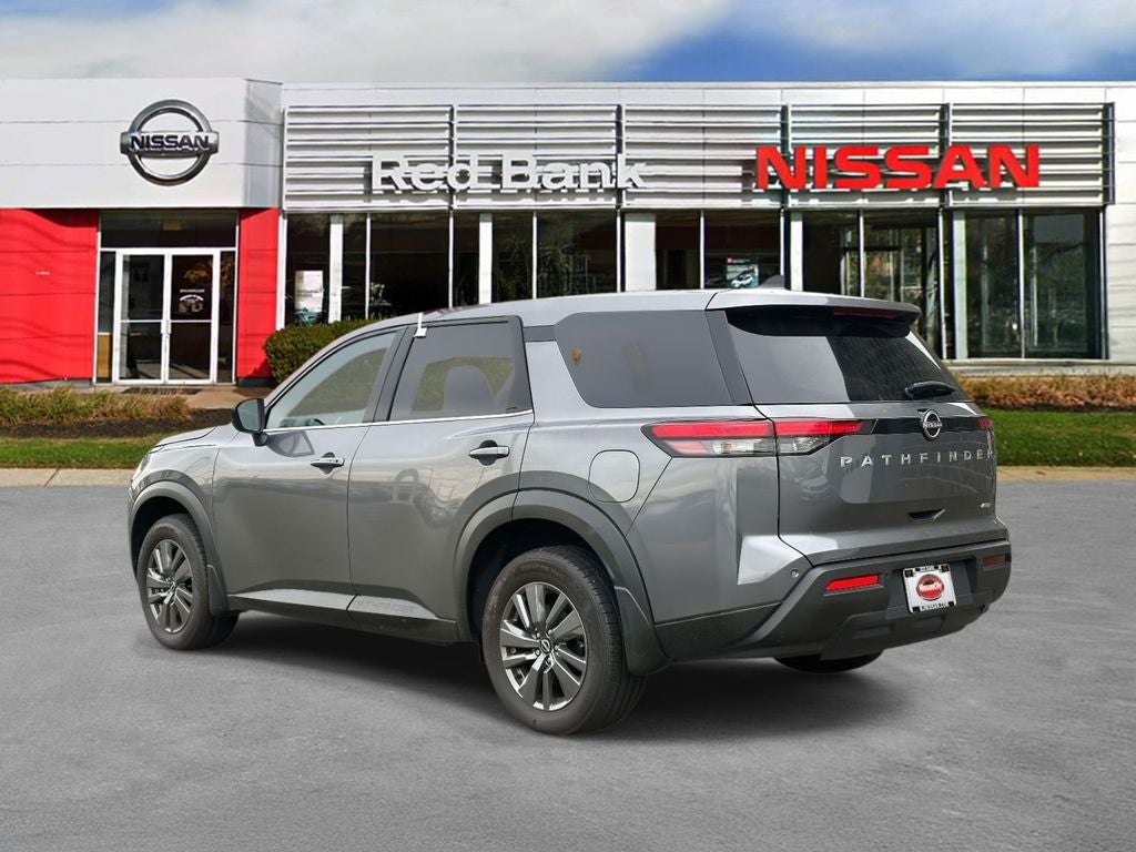2024 Nissan Pathfinder S
