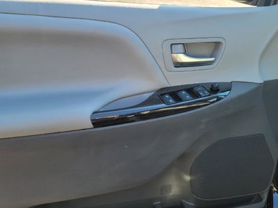 2018 Toyota Sienna XLE Premium 7 Passenger