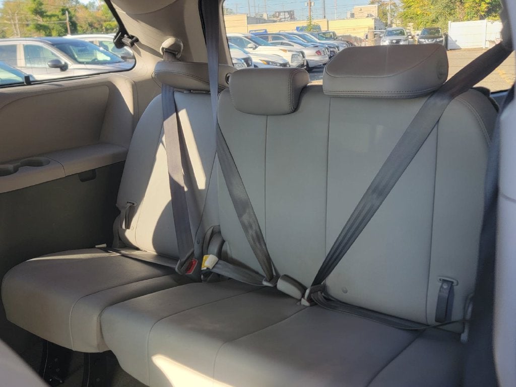2018 Toyota Sienna XLE Premium 7 Passenger