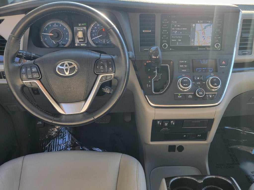 2018 Toyota Sienna XLE Premium 7 Passenger