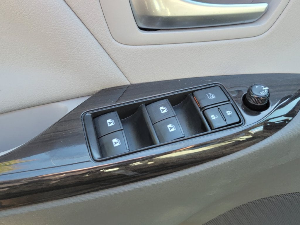 2018 Toyota Sienna XLE Premium 7 Passenger