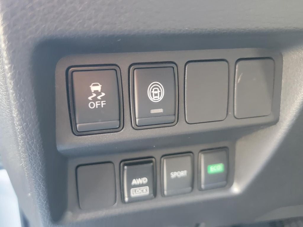 2022 Nissan Rogue Sport S