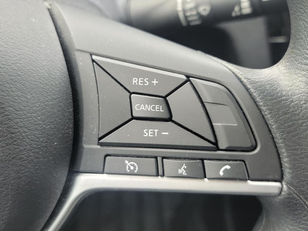 2022 Nissan Rogue Sport S