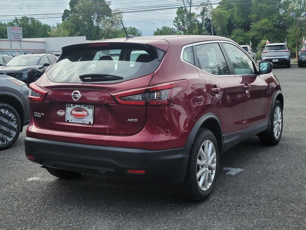 2022 Nissan Rogue Sport S