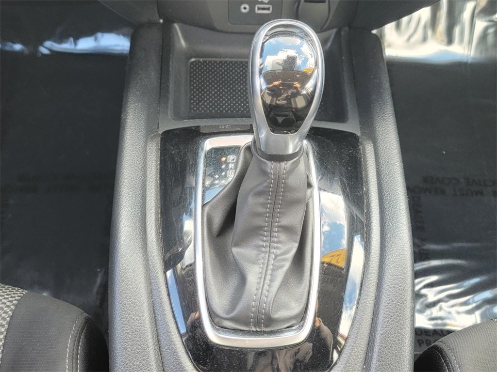 2022 Nissan Rogue Sport SV