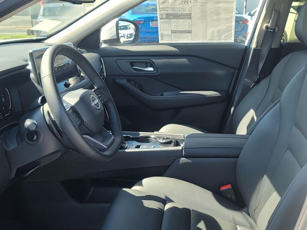 2025 Nissan Rogue SL