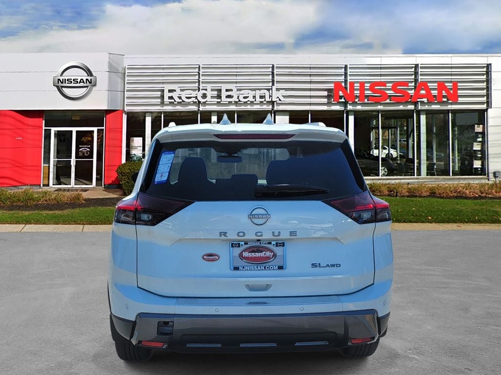 2025 Nissan Rogue SL