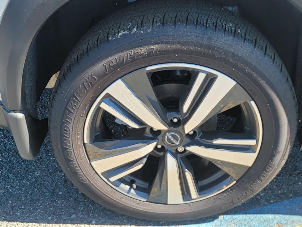 2025 Nissan Rogue SL