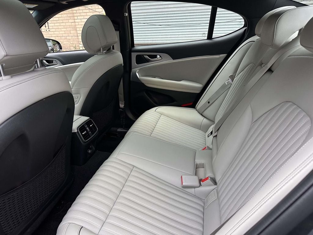 2023 Genesis G70 2.0T