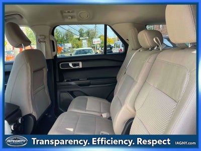 2022 Ford Explorer Base