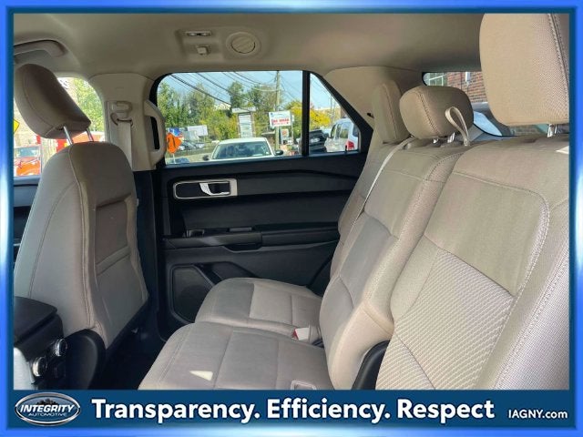 2022 Ford Explorer Base