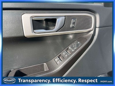 2022 Ford Explorer Base