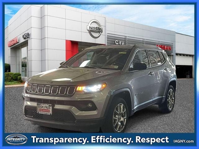 2022 Jeep Compass Latitude Lux