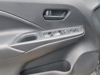 2023 Nissan Versa 1.6 SV
