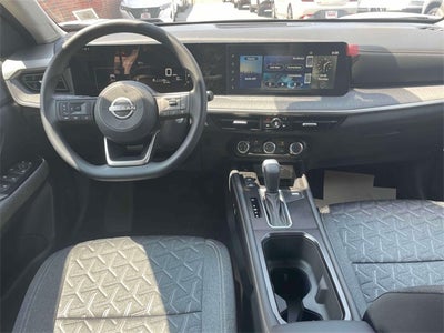 2025 Nissan Kicks SV