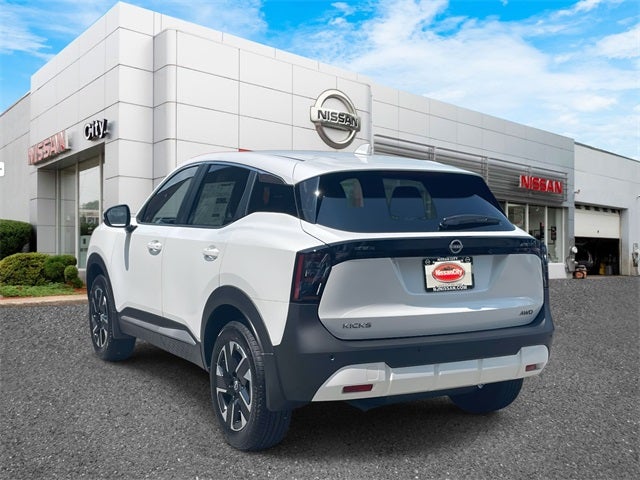 2025 Nissan Kicks SV