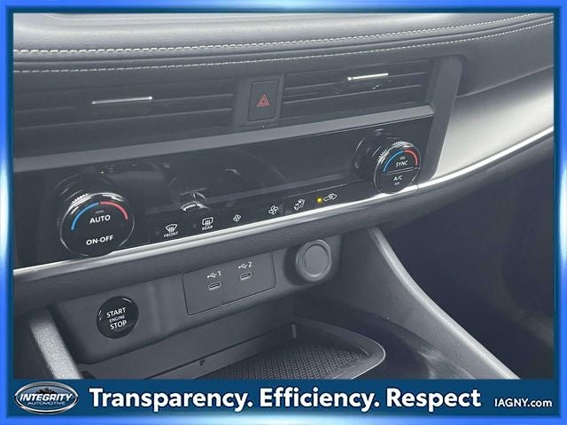 2025 Nissan Rogue SV