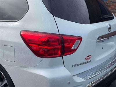 2018 Nissan Pathfinder Platinum