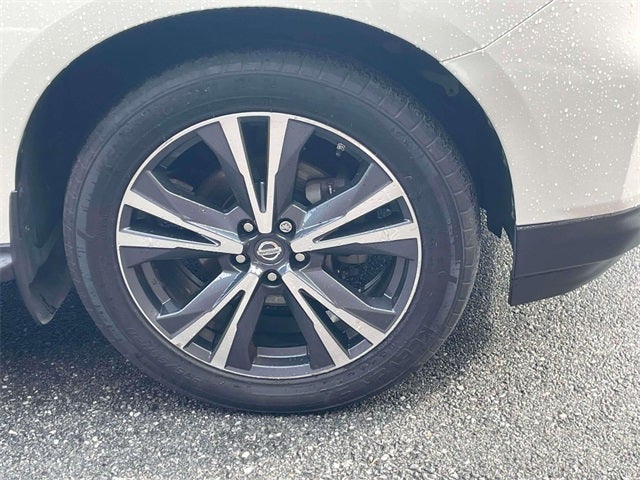 2018 Nissan Pathfinder Platinum