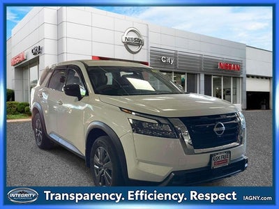 2023 Nissan Pathfinder S