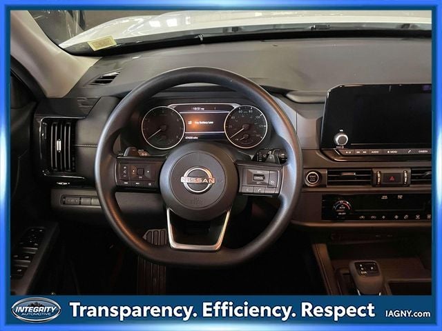 2023 Nissan Pathfinder S