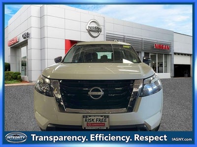 2023 Nissan Pathfinder S