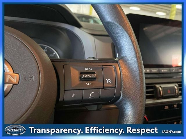 2023 Nissan Pathfinder S